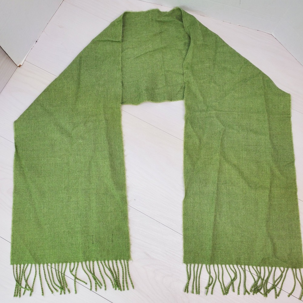 John Hanly Ireland Extra Fine Merino Wool Scarf Lime Green Tassel Fringe 68in